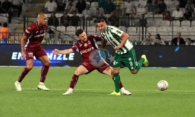 Konyaspor Evinde Tek Golle Güldü: Trabzonspor'u Toth Yıktı