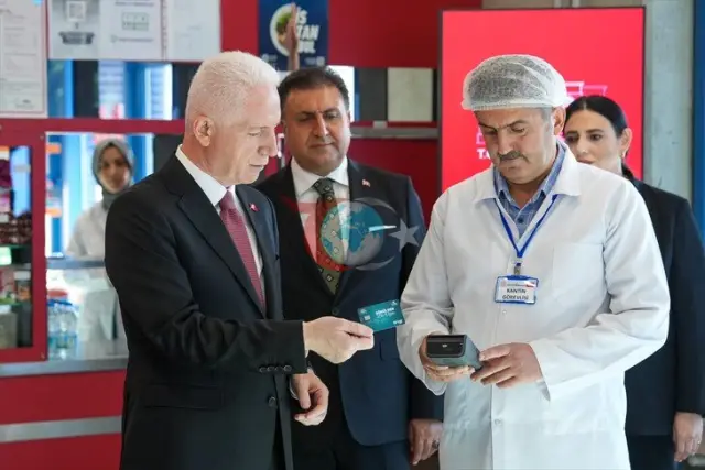 Istanbuldagi muhtoj talabalar uchun oylik 2 ming liralik oshxona yordami: "Yurakdan bir taom" boshlandi