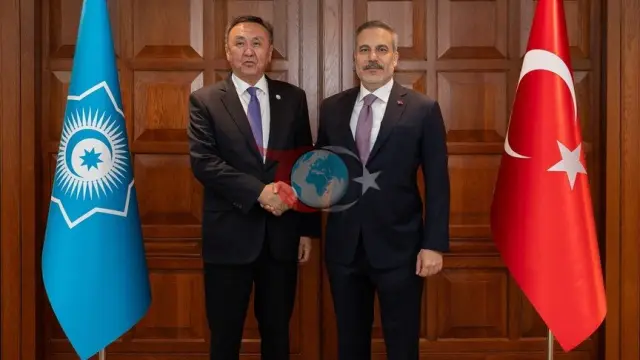 Dışişleri Bakanı Hakan Fidan, TDT Genel Sekreteri Ömüraliyev ile Ankara'da Buluştu