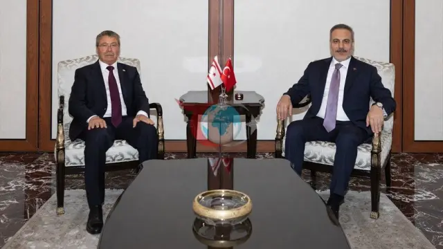 Dışişleri Bakanı Hakan Fidan, KKTC Başbakanı Ünal Üstel ile Ankara'da Bir Araya Geldi