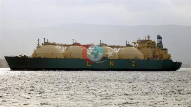 Hürmüz Boğazı'nda Enerji Krizi: LNG Sevkiyatındaki Çöküş Petrolü Gölgede Bıraktı