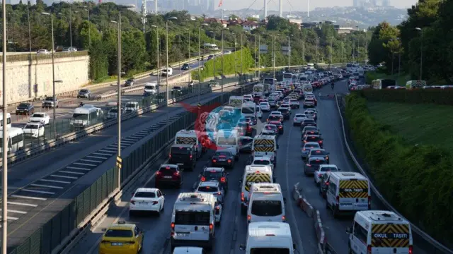 İstanbul'da Yeni Eğitim Yılı İçin Dev Ulaşım Seferberliği: İlk Gün Toplu Taşıma Ücretsiz