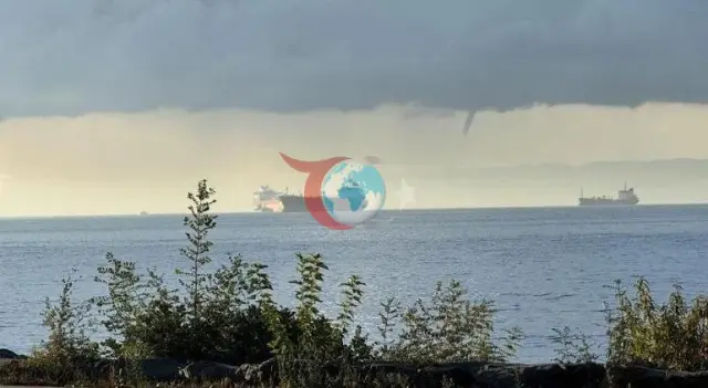 Marmara Denizi'nde Oluşan Hortum İstanbul ve Yalova'dan Görüntülendi