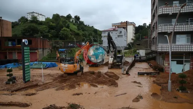 Rize'deki Sağanak Yağışın Ardından 1 Milyar 42 Milyon Liralık Hasar Tespit Edildi