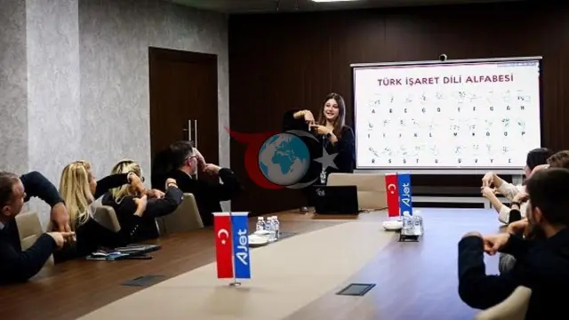 AJet Kabin Memurları İçin Havacılıkta Türk İşaret Dili Eğitimlerini Başlattı