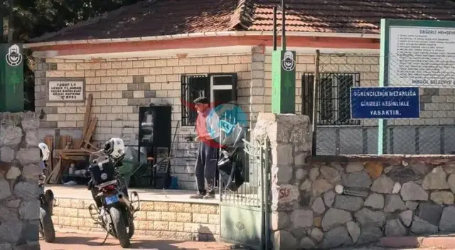 Bursa'da Mezarlıkta Husumetlisi Tarafından Baltayla Yaralanan Kişi Hastaneye Kaldırıldı