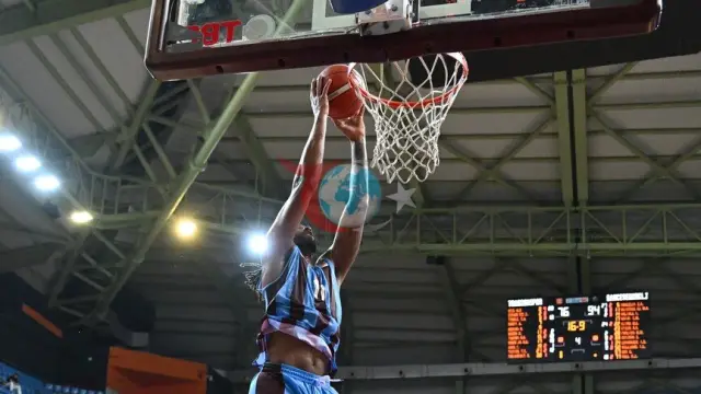 Trabzonspor Basketbol Takımı İki Kulvarda da Başarıyı Hedefliyor