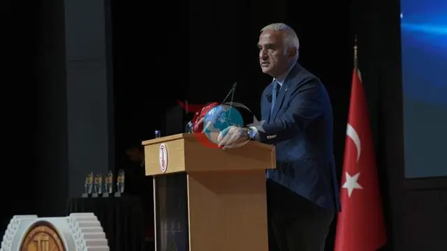 Türk Diline Hizmet Ödülleri Töreni'nde Türkçenin Önemi ve Ortak Alfabe Vurgulandı