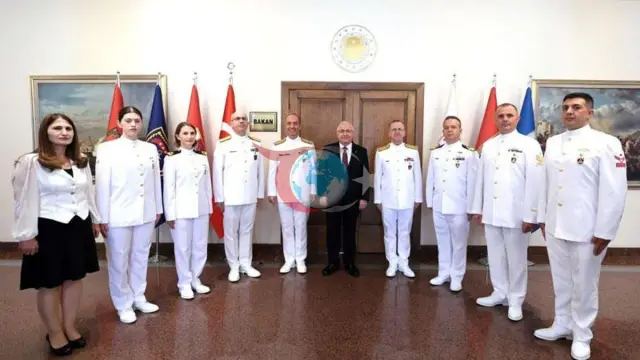 Milli Savunma Bakanı Yaşar Güler, Deniz Kuvvetleri Komutanı Oramiral Ercüment Tatlıoğlu'nu Kabul Etti