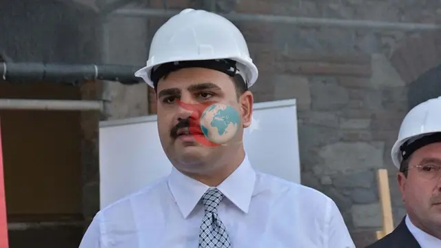 AK Parti'li Eyyüp Kadir İnan İzmir'deki Tarihi Un Fabrikası Restorasyonunu İnceledi