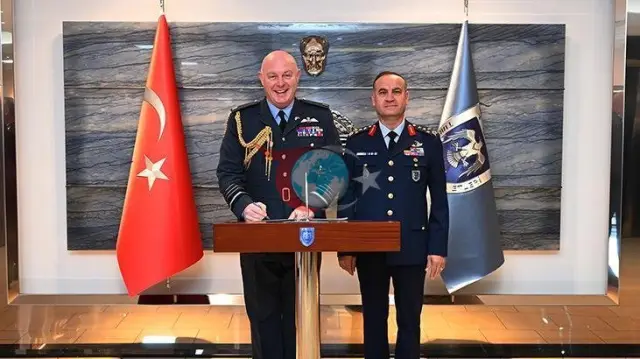 İngiltere Hava Kuvvetleri Komutanı Smyth Hava Kuvvetleri Karargahı'nı Ziyaret Etti