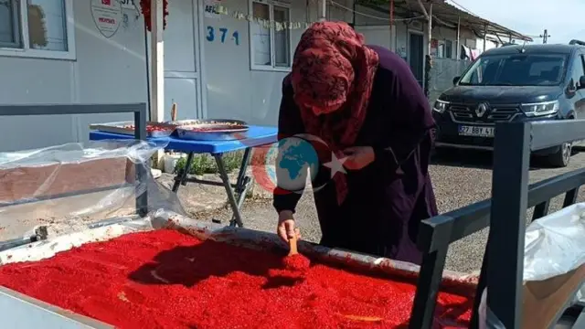 Nurdağı'ndaki Konteyner Kentte Depremzede Kadınların Kış Hazırlığı Başladı