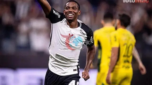 Fenerbahçe Corinthians Forması Giyen Orta Saha Oyuncusu Andre İçin Görüşmelere Başladı