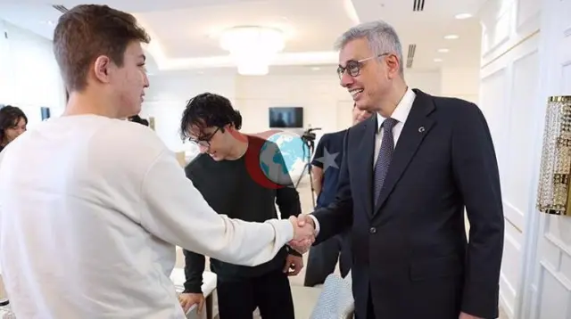 Bakan Memişoğlu Tıp Fakültelerine Dereceyle Giren Öğrencilerle Buluştu