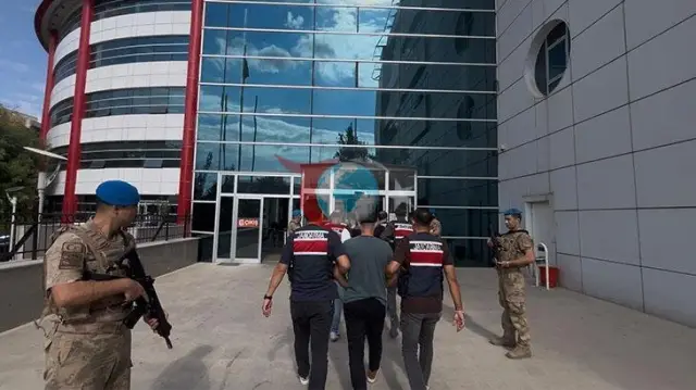 Adıyaman'da DEAŞ Operasyonu: Gözaltına Alınan 5 Şüpheli Tutuklandı