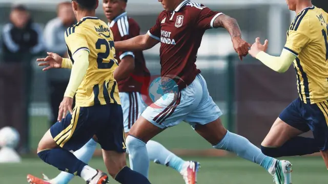 UEFA Gençlik Ligi'nde Fenerbahçe U19 takımı Aston Villa'ya 2-1 mağlup oldu