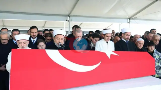 Cumhurbaşkanı Erdoğan, trafik kazasında hayatını kaybeden Üsküdar Belediye Başkan Vekili Gültekin'i uğurladı