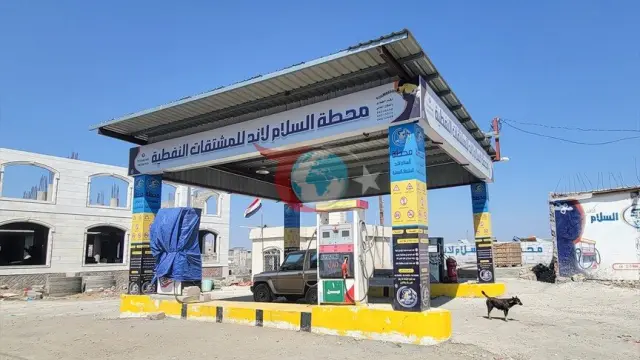 Yemen'in Taiz kentinde Husilerin kuşatması nedeniyle yakıt, gıda ve tıbbi malzeme krizi derinleşiyor