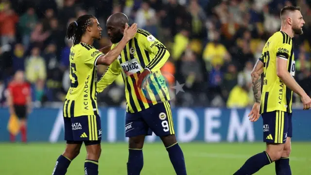 Fenerbahçe, UEFA Çempionlar ligasynda Slawiýa Praga bilen 17-nji Çehiýa bellenmegine barýar
