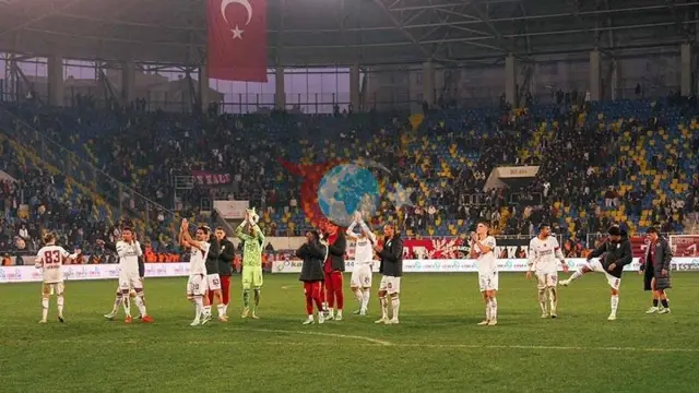 Galatasaray, Şampiyonlar Ligi'nde Lille deplasmanında ilk puanlarını arıyor
