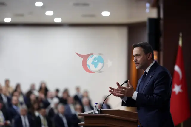 Bakan Bayraktar: Dünya Enerji Krizinin Tam Ortasında, Türkiye Dışa Bağımlılığı Azaltmalı