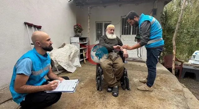 Kazakistan'da görev yapan Dr. Aziz Seyfeddin Hakkari Derecik'te 96 hastaya evde sağlık hizmeti sunuyor