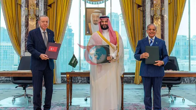 ABD'nin Orta Doğu'daki Stratejik Etkisi Azalırken Bölgesel Güçler Yeni Güvenlik Mimarisi Kuruyor