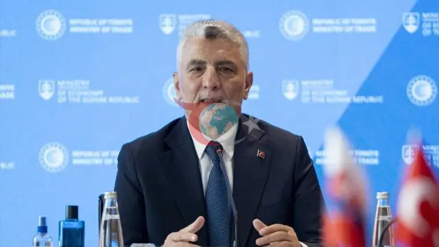 Ticarət naziri Ömər Bolat: Gələn il Slovakiya ilə 5 milyard dollarlıq ticarət hədəfinə çatacağıq