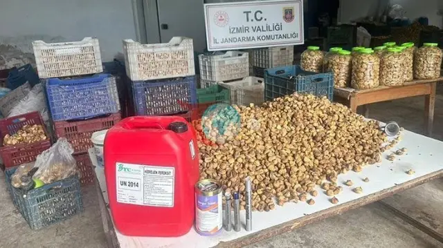 İzmir'de 3 Ton Kimyasalla Beyazlatılmış İncir Ele Geçirildi
