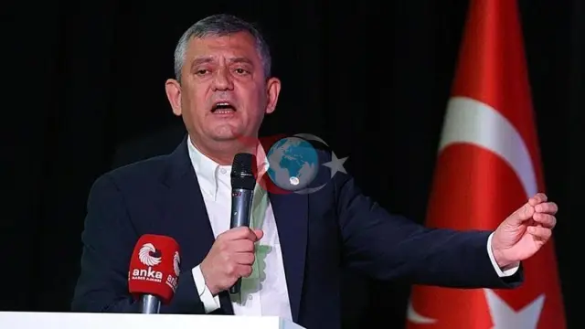 Yeni Parti Genel Başkanı Özgür Özel Manisa İl Kongresi'nde konuştu: Karanlığa inat bir mumuz