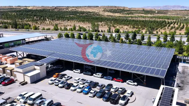 Çevre, Şehircilik ve İklim Değişikliği Bakanlığı enerji ihtiyacının yüzde 90'ını güneşten karşılıyor