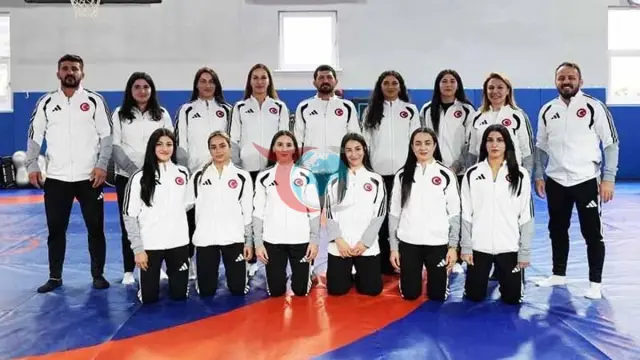 Dünya Güreş Şampiyonası'nda Kadın Milli Takımı Madalya İçin Mindere Çıkıyor