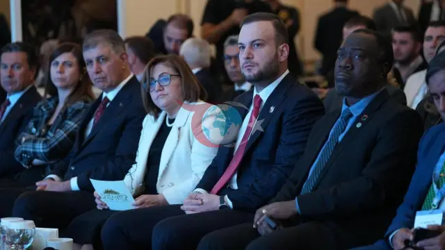 Samed Ağırbaş: Yerel yönetimlerin iklim projeleri için küresel finansman yolu açılmalı