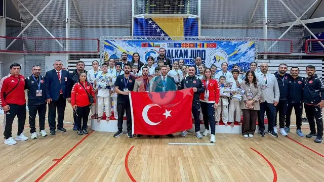 Конья Бүйүкшехир Беледиеспордун дзюдочусу Балкан чемпионатында 7 медаль алды