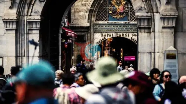 Qapalı Çarşıda yerləşən cinayət təşkilatı işi üzrə 504 müttəhimin məhkəməsi başlayıb