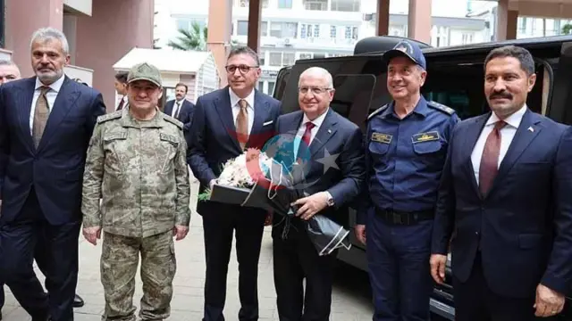 Milli Savunma Bakanı Yaşar Güler İskenderun’da Sancak Verme Törenine Katıldı