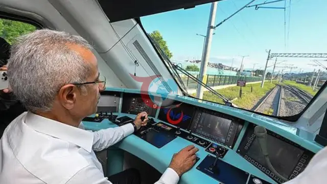 Ulag we infrastruktura ministri Uraloğlu: Marmaraý 13 ýylda 1,6 milliard ýolagçy gatnady