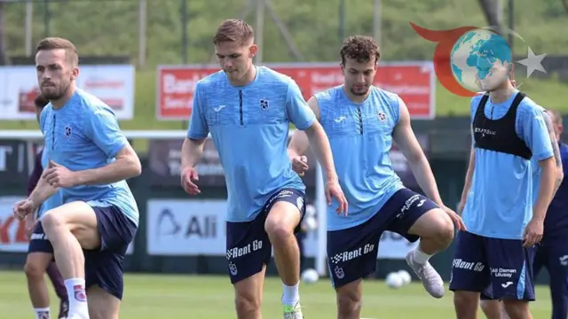 Trabzonspor'da Fatih Tekke yönetiminde antrenmanlar devam ediyor