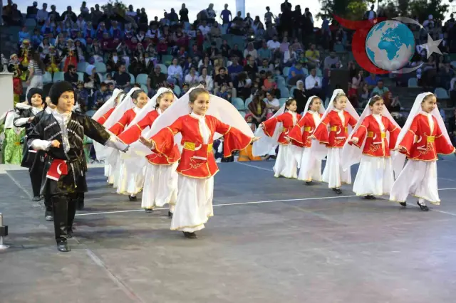 Darıca'da Kafkas Halk Oyunları İle Gençlere Yeni Bir Deneyim