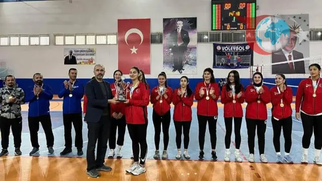 Türkiye Voleybol Şampiyonası: Üniversiteler Arası Rekabet ve Dayanışma