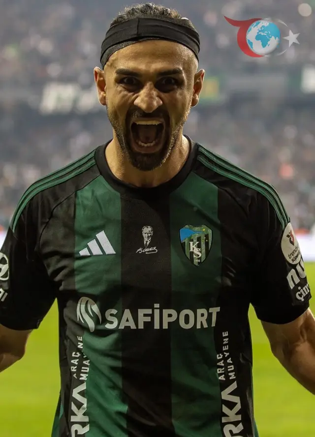 Serdar Dursun'un Derbi Paylaşımları Kocaelispor Taraftarını Kızdırdı