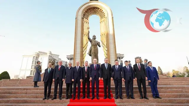 TBMM Başkanı Kurtulmuş'un Duşanbe Temasları: İsmail Somoni Anıtı'na Çelenk Sunumu