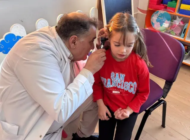 Afyonkarahisar'da Minik Öğrencilere Sağlık Taraması Yapıldı