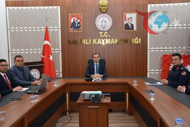 Salihli'de Kamu Yatırımları Değerlendirme Toplantısı Gerçekleştirildi