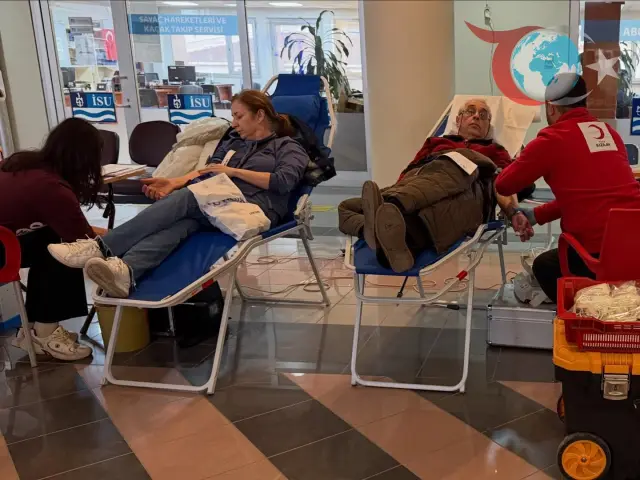 Gölcük Belediyesi ve Türk Kızılay'dan Kan Bağışı Kampanyası