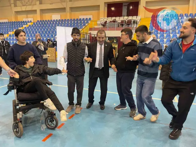 Engelleri Aşan Birliktelik: Erzurum'da "Her Gün Yanınızdayız" Etkinliği