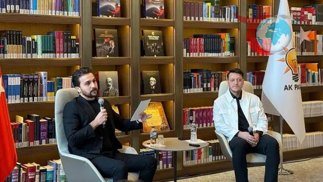 Mesut Özil'den Gençlere Anlamlı Mesajlar