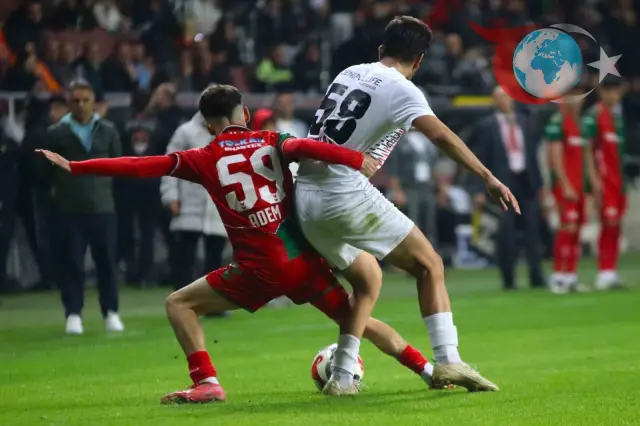 Karşıyaka'nın Genç Yıldızı Adem Yeşilyurt Sahne Alıyor