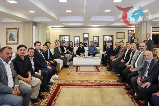 Erzurum Büyükşehir Belediyesi, Çinli Yatırımcıları Misafir Etti