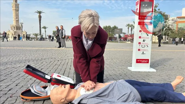 İzmir'de Kalp Sağlığına Hayat Kurtaran Yeni Adım: Şok Cihazları